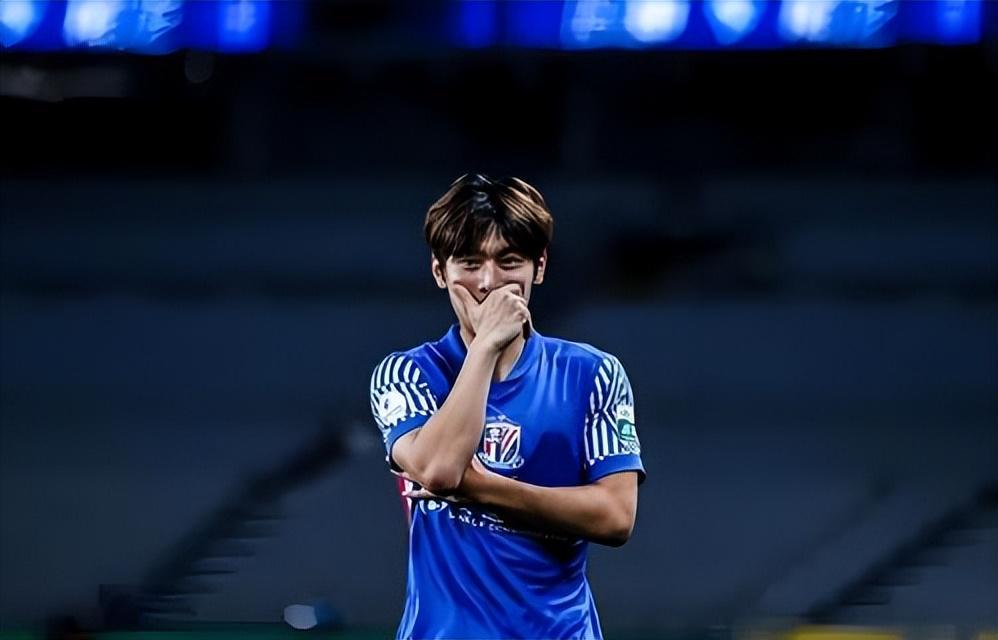 开云登录-19岁的他前段时间刚进U23国足，如今就成申花黑马，已登场亮相